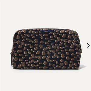 NWT Rothy’s Universal Pouch in Cocoa Spot